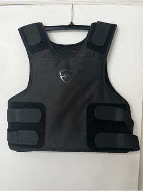 Safe Life Defense SLD-PLUS Level IIA Body Armor Vest 2XS Like New 5’10”-6’3”